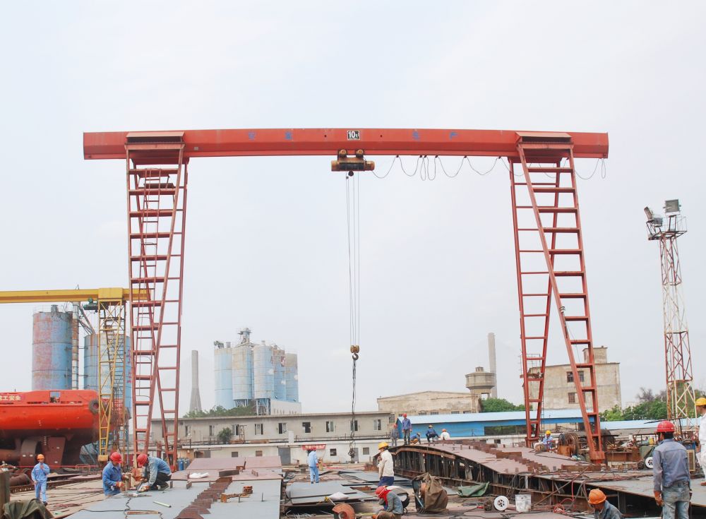 福建龍巖市電動(dòng)單梁門式起重機(jī)、單梁龍門吊廠家銷售服務(wù)
