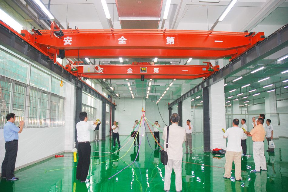 廣州天車、吊機(jī)、LH型電動葫蘆雙梁橋式起重機(jī)